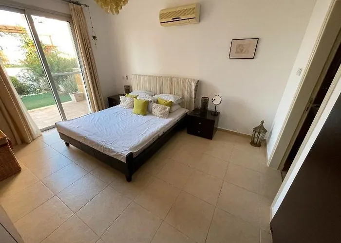 Garden With Directly Entry To The Bay -block N Ap 01 - Tatlisu - North Cyprus アパート *