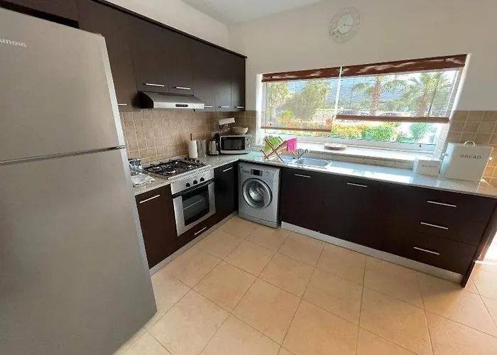 Garden With Directly Entry To The Bay -block N Ap 01 - Tatlisu - North Cyprus Apartmán